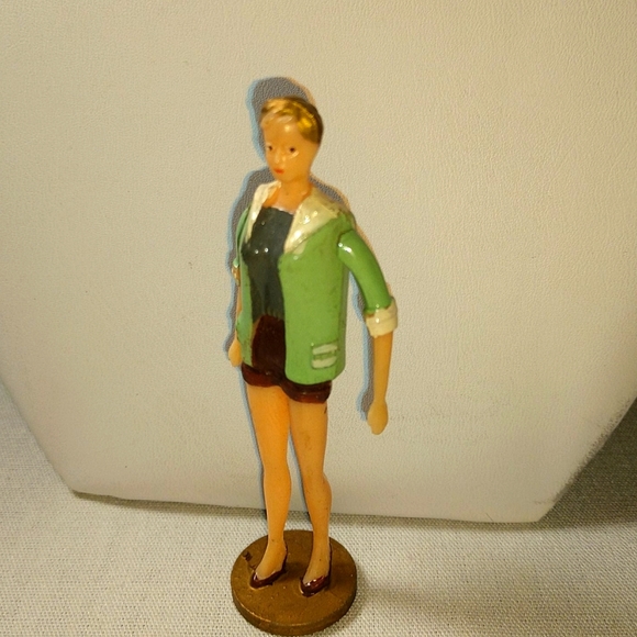 Vintage 1940s Painted Tall Skinny Girl in Outfit